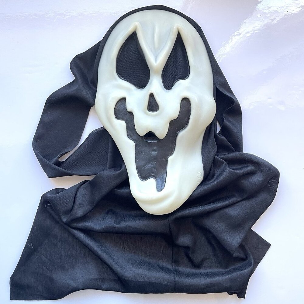 Scream Mask Easter Unlimited Fun World - Wavy Grin Ghostface Squiggle Melt